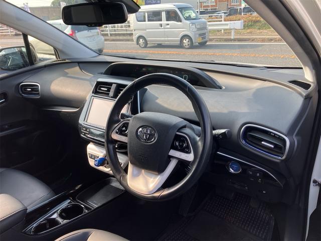 プリウス Ａツーリングセレクション　ＢＬＵＥＴＯＯＴＨ　Ｃソナー　ＵＳＢ入力　シートＨ　レーンキープ　スマキー　イモビライザー　バックモニター　クルコン　ＬＥＤヘッドライト　ＤＶＤ視聴可　ＥＴＣ　ナビＴＶ　メモリーナビゲーション　ＡＡＣ（30枚目）