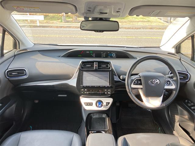 プリウス Ａツーリングセレクション　ＢＬＵＥＴＯＯＴＨ　Ｃソナー　ＵＳＢ入力　シートＨ　レーンキープ　スマキー　イモビライザー　バックモニター　クルコン　ＬＥＤヘッドライト　ＤＶＤ視聴可　ＥＴＣ　ナビＴＶ　メモリーナビゲーション　ＡＡＣ（33枚目）