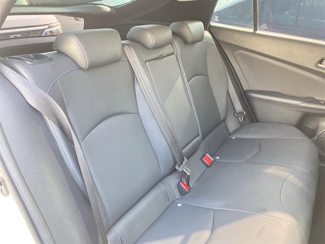 プリウス Ａツーリングセレクション　ＢＬＵＥＴＯＯＴＨ　Ｃソナー　ＵＳＢ入力　シートＨ　レーンキープ　スマキー　イモビライザー　バックモニター　クルコン　ＬＥＤヘッドライト　ＤＶＤ視聴可　ＥＴＣ　ナビＴＶ　メモリーナビゲーション　ＡＡＣ（36枚目）