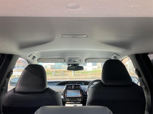 プリウス Ａツーリングセレクション　ＢＬＵＥＴＯＯＴＨ　Ｃソナー　ＵＳＢ入力　シートＨ　レーンキープ　スマキー　イモビライザー　バックモニター　クルコン　ＬＥＤヘッドライト　ＤＶＤ視聴可　ＥＴＣ　ナビＴＶ　メモリーナビゲーション　ＡＡＣ（44枚目）