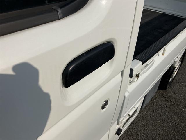 キャリイトラック ＫＣ　軽トラック　ＭＴ　エアコン　パワーステアリング（19枚目）