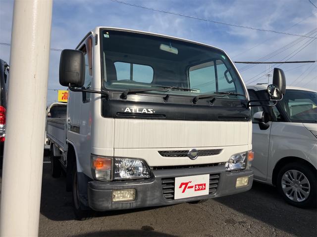 アトラストラック 　ＭＴ　後輪ダブル　ナビ　ＴＶ　エアコン　パワーウィンドウ　運転席エアバッグ（4枚目）