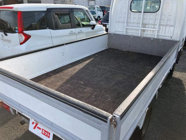 アトラストラック 　ＭＴ　後輪ダブル　ナビ　ＴＶ　エアコン　パワーウィンドウ　運転席エアバッグ（13枚目）