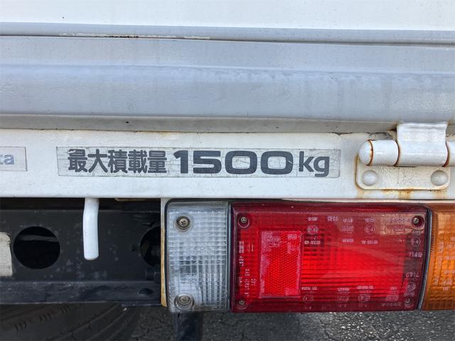 アトラストラック 　ＭＴ　後輪ダブル　ナビ　ＴＶ　エアコン　パワーウィンドウ　運転席エアバッグ（14枚目）