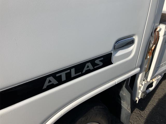 アトラストラック 　ＭＴ　後輪ダブル　ナビ　ＴＶ　エアコン　パワーウィンドウ　運転席エアバッグ（17枚目）