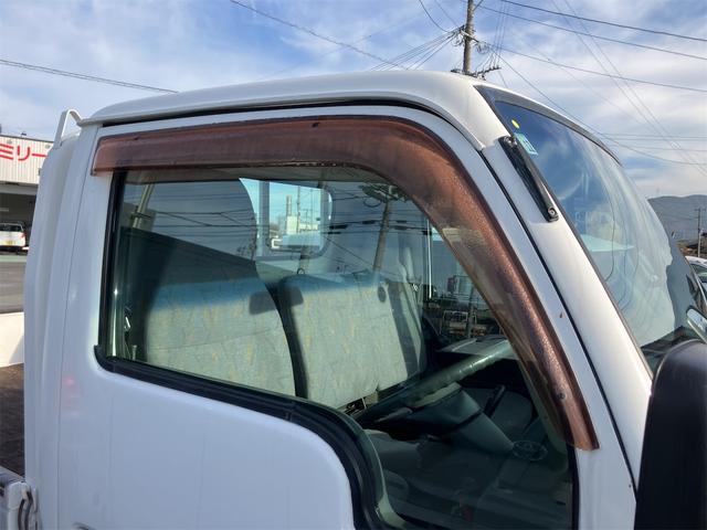 アトラストラック 　ＭＴ　後輪ダブル　ナビ　ＴＶ　エアコン　パワーウィンドウ　運転席エアバッグ（21枚目）