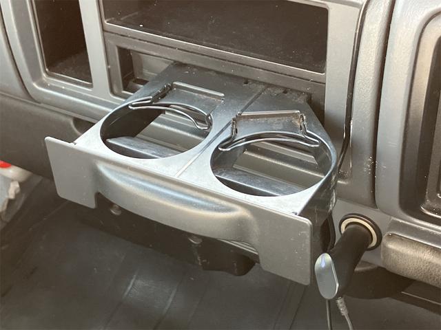 アトラストラック 　ＭＴ　後輪ダブル　ナビ　ＴＶ　エアコン　パワーウィンドウ　運転席エアバッグ（30枚目）