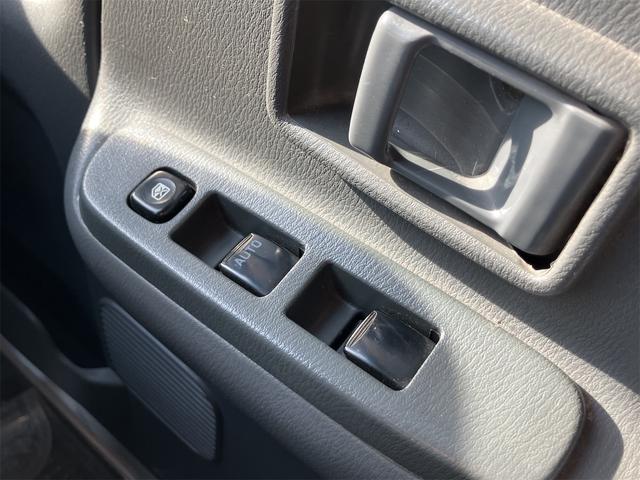 アトラストラック 　ＭＴ　後輪ダブル　ナビ　ＴＶ　エアコン　パワーウィンドウ　運転席エアバッグ（41枚目）