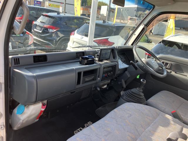 アトラストラック 　ＭＴ　後輪ダブル　ナビ　ＴＶ　エアコン　パワーウィンドウ　運転席エアバッグ（42枚目）