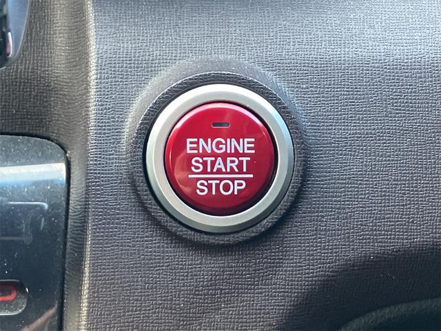 �v�b�V���G���W���X�^�[�g�V�X�e���A�G���W���n���E��~�������^�b�`�ōs�����Ƃ��ł��܂��B