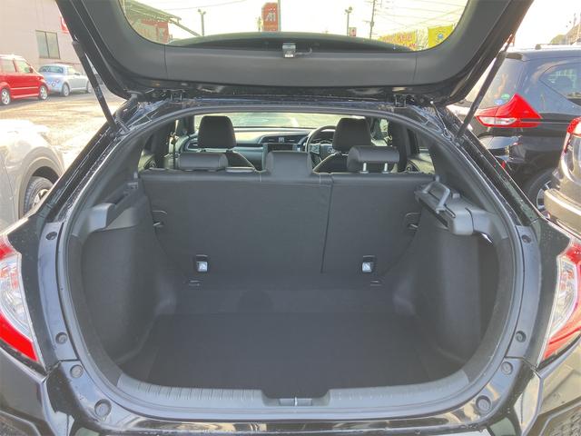 シビック ハッチバック　ドライブレコーダー　ＥＴＣ　レーンアシスト　オートクルーズコントロール　衝突被害軽減システム　バックカメラ　アルミホイール　オートライト　ＬＥＤヘッドランプ　ＣＶＴ　シートヒーター　スマートキー（19枚目）