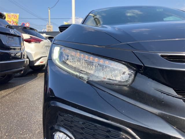 シビック ハッチバック　ドライブレコーダー　ＥＴＣ　レーンアシスト　オートクルーズコントロール　衝突被害軽減システム　バックカメラ　アルミホイール　オートライト　ＬＥＤヘッドランプ　ＣＶＴ　シートヒーター　スマートキー（29枚目）