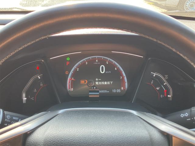 シビック ハッチバック　ドライブレコーダー　ＥＴＣ　レーンアシスト　オートクルーズコントロール　衝突被害軽減システム　バックカメラ　アルミホイール　オートライト　ＬＥＤヘッドランプ　ＣＶＴ　シートヒーター　スマートキー（42枚目）