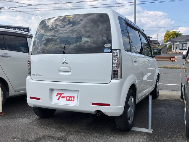 ｅＫワゴン 　インパネオートマ　キーレス　電動格納ミラー　ヘッドライトレベライザー　ベンチシート　ＡＢＳ　運転席助手席エアバック（11枚目）