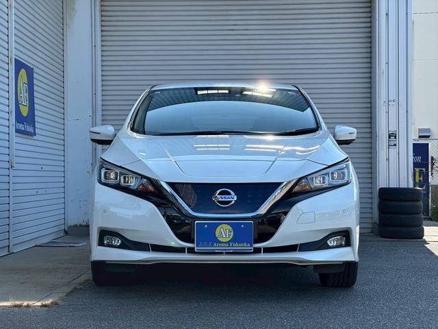 リーフ Ｇ　革シート　ＢＯＳＥ　プロパイロット　衝突軽減　全方位カメラ　コーナーセンサー　レーンアシスト　全周囲カメラ　ビルトインＥＴＣ　シートヒーター　オートパーキングアシスト　メモリーナビ　追従オートクルーズ（2枚目）