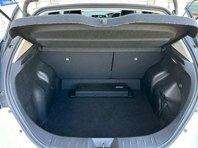 リーフ Ｇ　革シート　ＢＯＳＥ　プロパイロット　衝突軽減　全方位カメラ　コーナーセンサー　レーンアシスト　全周囲カメラ　ビルトインＥＴＣ　シートヒーター　オートパーキングアシスト　メモリーナビ　追従オートクルーズ（37枚目）