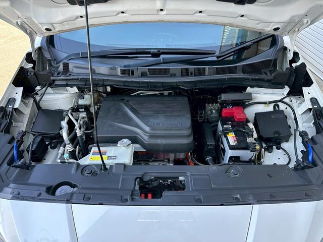 リーフ Ｇ　革シート　ＢＯＳＥ　プロパイロット　衝突軽減　全方位カメラ　コーナーセンサー　レーンアシスト　全周囲カメラ　ビルトインＥＴＣ　シートヒーター　オートパーキングアシスト　メモリーナビ　追従オートクルーズ（46枚目）