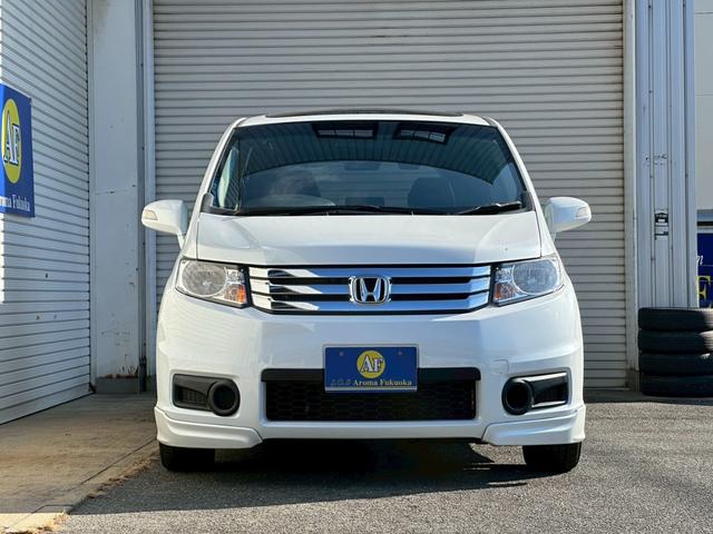 フリードスパイク Ｇ　エアロ　ムーンルーフ　キーフリー　社外アルミホイール（2枚目）