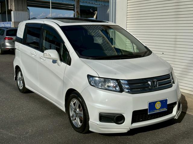 フリードスパイク Ｇ　エアロ　ムーンルーフ　キーフリー　社外アルミホイール（12枚目）