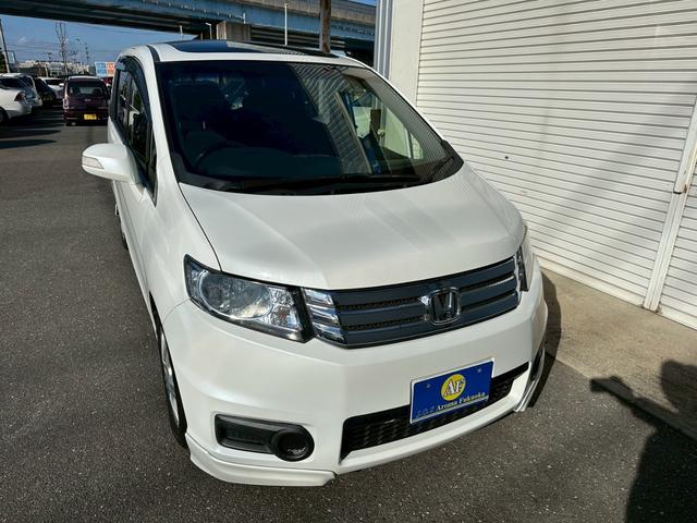 フリードスパイク Ｇ　エアロ　ムーンルーフ　キーフリー　社外アルミホイール（16枚目）