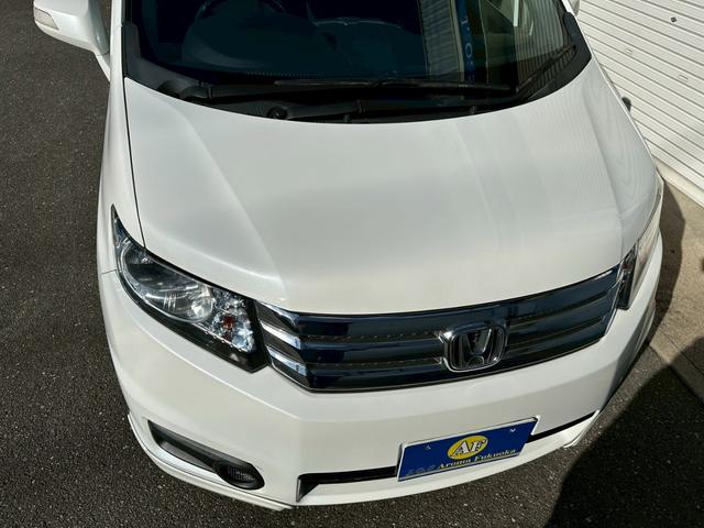 フリードスパイク Ｇ　エアロ　ムーンルーフ　キーフリー　社外アルミホイール（17枚目）