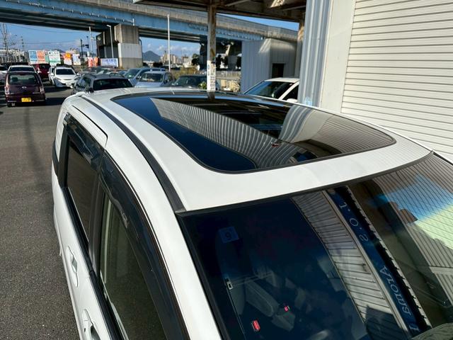 フリードスパイク Ｇ　エアロ　ムーンルーフ　キーフリー　社外アルミホイール（19枚目）