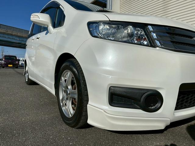 フリードスパイク Ｇ　エアロ　ムーンルーフ　キーフリー　社外アルミホイール（40枚目）