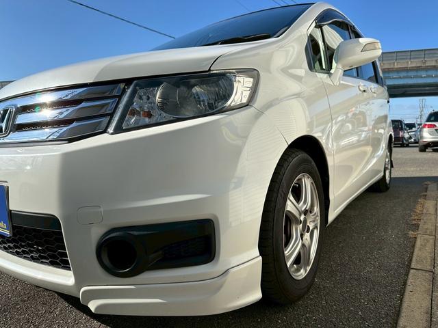 フリードスパイク Ｇ　エアロ　ムーンルーフ　キーフリー　社外アルミホイール（41枚目）