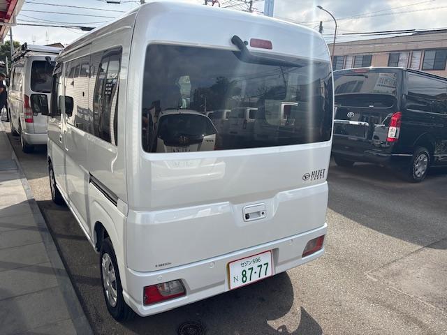 ハイゼットカーゴ クルーズターボ デジタルインナーミラ 自動ドア(4枚目)