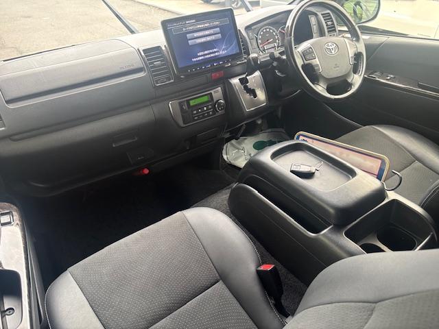 ハイエースバン スーパーＧＬ　ダークプライムＩＩ　アルパインビッグＸ１１型　リアモニター（9枚目）