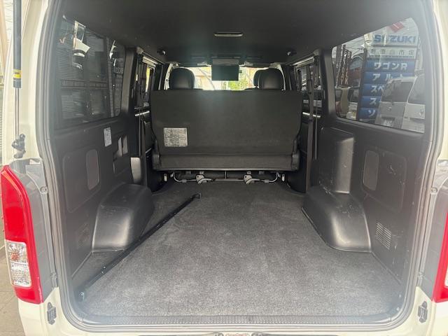 ハイエースバン スーパーＧＬ　ダークプライムＩＩ　アルパインビッグＸ１１型　リアモニター（10枚目）