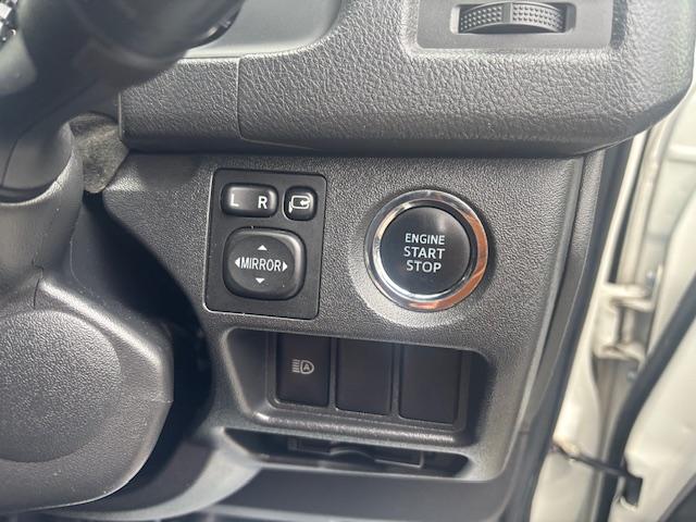 ハイエースバン スーパーＧＬ　ダークプライムＩＩ　アルパインビッグＸ１１型　リアモニター（15枚目）