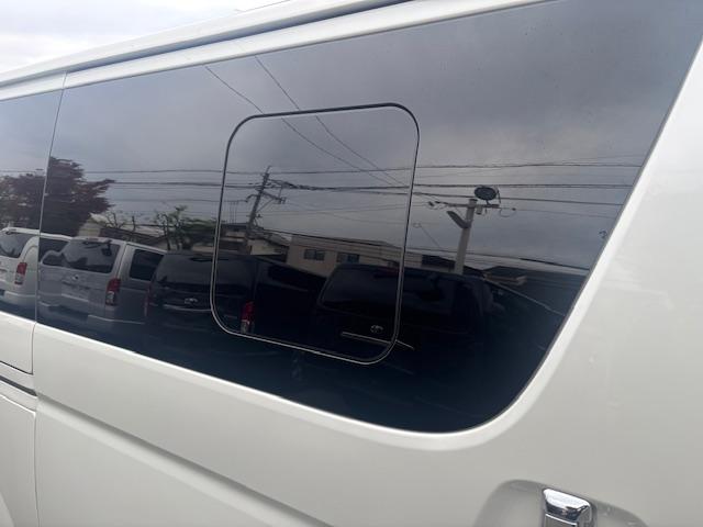 ハイエースバン スーパーＧＬ　ダークプライムＩＩ　アルパインビッグＸ１１型　リアモニター（26枚目）