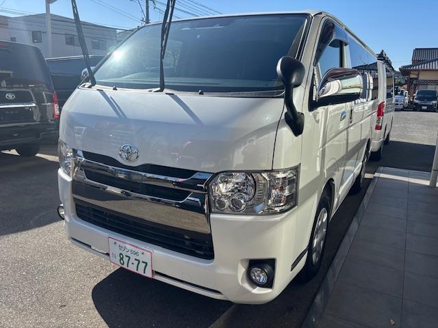 ハイエースバン スーパーＧＬ　ダークプライム　自動ドア　リアモニター付（3枚目）