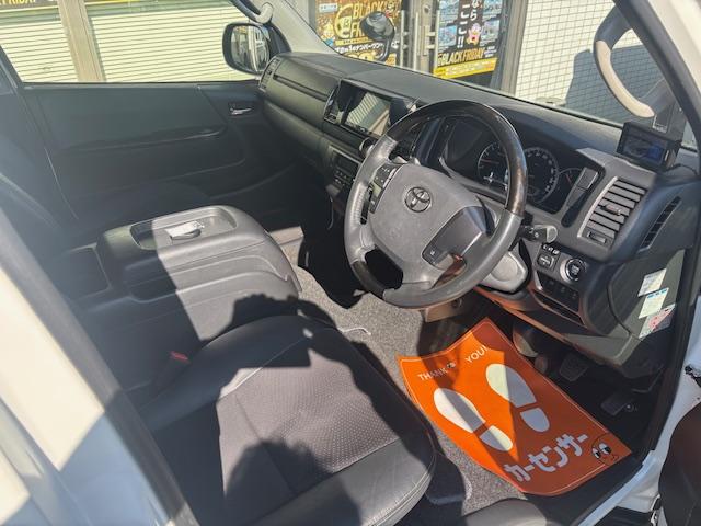 ハイエースバン スーパーＧＬ　ダークプライム　自動ドア　リアモニター付（9枚目）