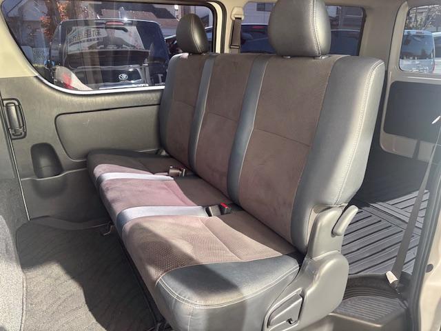 ハイエースバン スーパーＧＬ　ダークプライム　自動ドア　リアモニター付（17枚目）