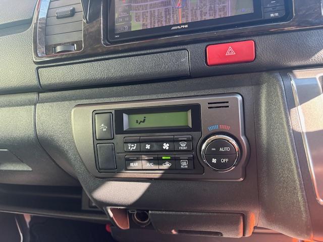 ハイエースバン スーパーＧＬ　ダークプライム　自動ドア　リアモニター付（18枚目）