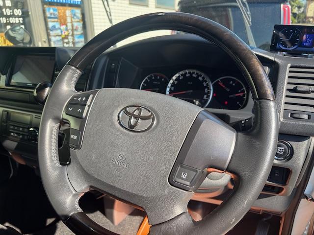 ハイエースバン スーパーＧＬ　ダークプライム　自動ドア　リアモニター付（21枚目）