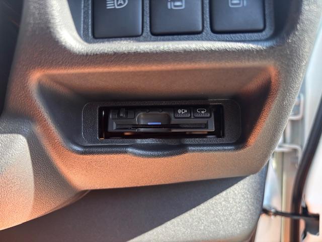 ハイエースバン スーパーＧＬ　ダークプライム　自動ドア　リアモニター付（24枚目）