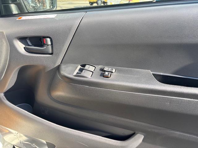 ハイエースバン DX GLパッケージ 6人乗 イージークローザー付(12枚目)