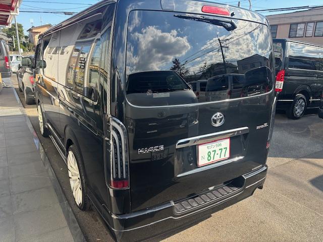 ハイエースバン スーパーＧＬ　ダークプライムＩＩ　自動ドア　エアロ（5枚目）