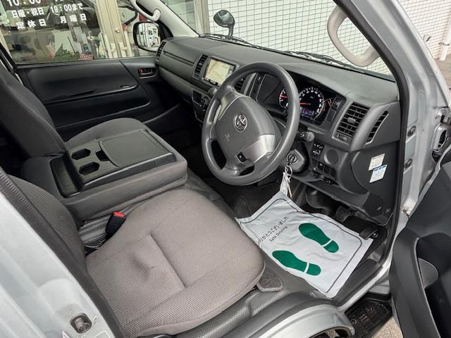 ハイエースバン ロングＤＸ　ナビ　６人乗（9枚目）