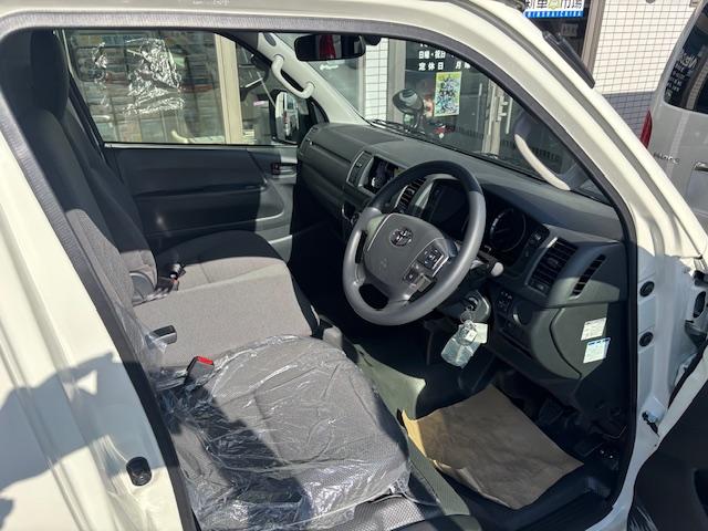 ハイエースバン ロングＤＸ　６人乗りメーカーオプションスモークガラス（7枚目）