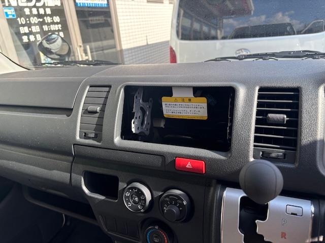 ハイエースバン ロングＤＸ　６人乗りメーカーオプションスモークガラス（13枚目）