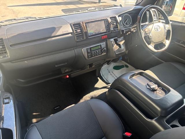 ハイエースバン スーパーＧＬ　ダークプライムＩＩ　デジタルインナーミラ・パノラミックビューモニタ（9枚目）