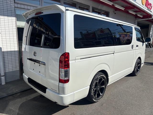 ハイエースバン スーパーＧＬ　ダークプライム　自動ドア　ナビ（4枚目）