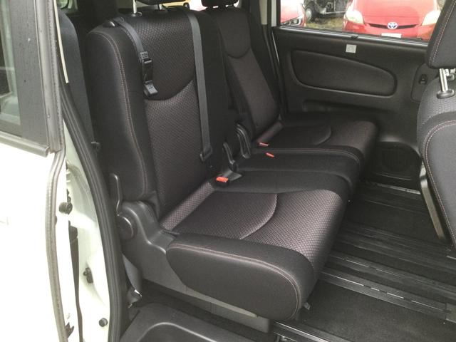 セレナ ハイウェイスター　Ｓ－ハイブリッド　Ｖセレクション（14枚目）