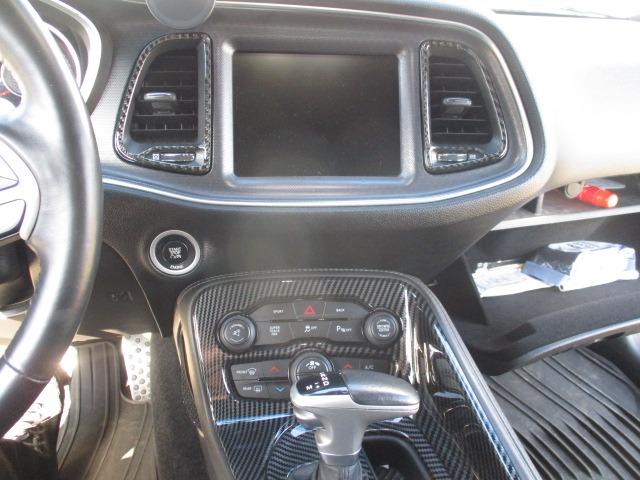 ダッジ・チャレンジャー 　Ｒ／ＴスキャットパックワイドボディアップルカープレイアルパインサウンドプッシュスタートビルシュタインサスショックＩｎｊｅｎエアフィルター（23枚目）