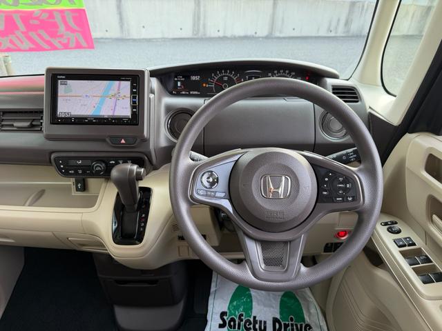 Ｎ－ＢＯＸ Ｇホンダセンシング　メモリーナビ　フルセグテレビ　バックカメラ　スマートキー　ＬＥＤヘッドライト　ホンダセンシング　レーンアシスト　オートエアコン　オートライト　ＵＳＢ端子　ステアリングスイッチ　ＤＶＤ再生可能　ＣＶＴ（8枚目）