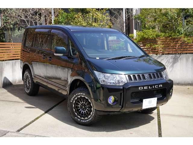 デリカＤ：５ Ｄ　パワーパッケージ　ディーゼルターボ／４ＷＤ／新品アルミタイヤ／リフトアップ／ルミ／新品ホワイトレタータイヤ／純正フロントプロテクター／ＨＩＤライト／腰下ブラック塗装／マットブラックグリル／ナビ、フルセグＴＶ（3枚目）